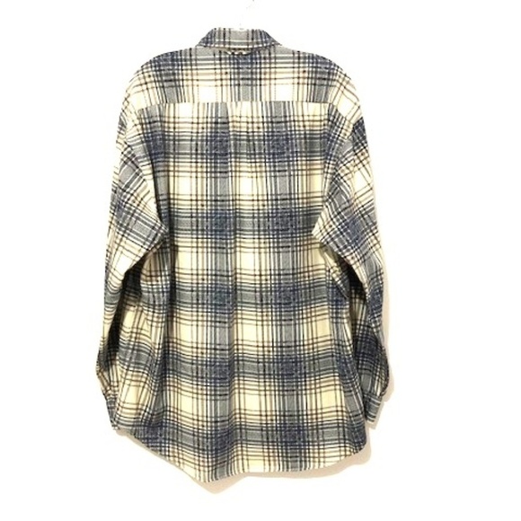 tommy Hilfiger Button-Down Shirt w/ Crest Logo - Picture 3 of 6